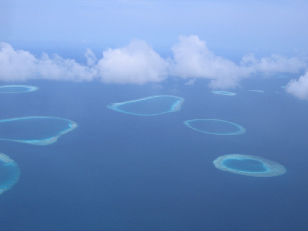 Vom Flugzeug aus am schönsten: Malediven